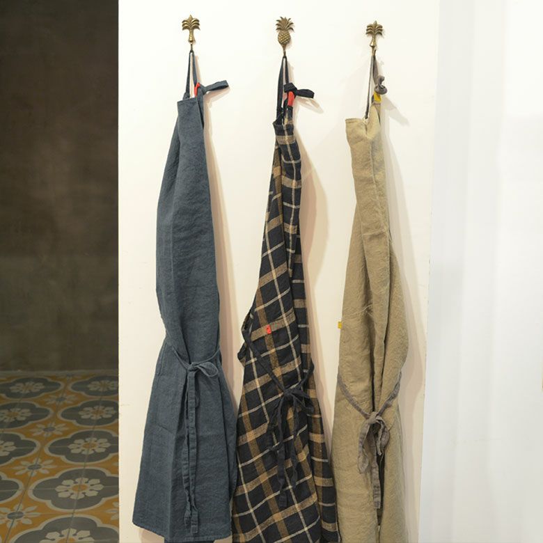 Lino e Linaの大人のためのフルエプロン | インテリア雑貨のPayung(パユン)