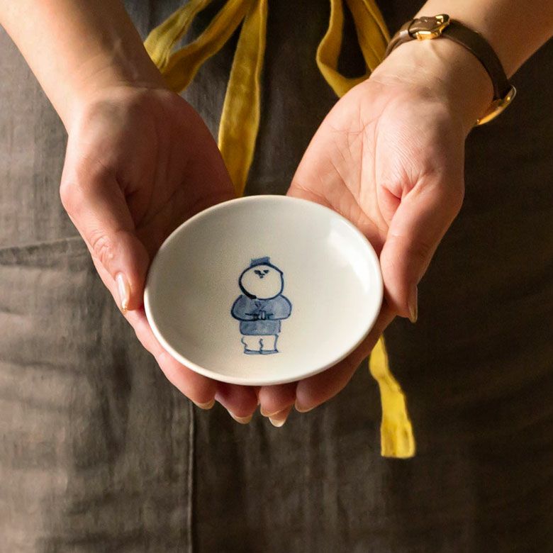 テーブルに出すと必ず話題になるユニークなお皿です