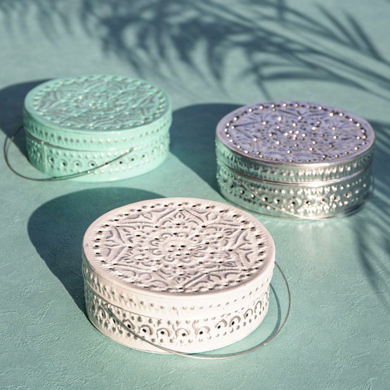 軽くて持ち運びに便利なカラフルなアルミの蚊取り線香ホルダー