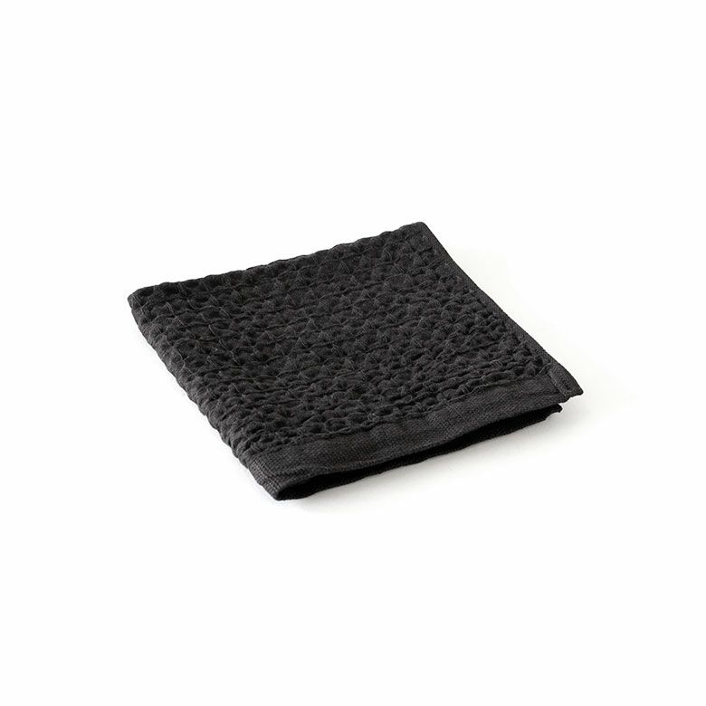 チャコールグレー