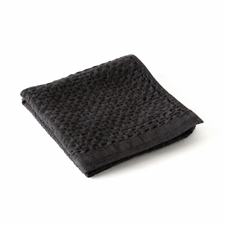 チャコールグレー