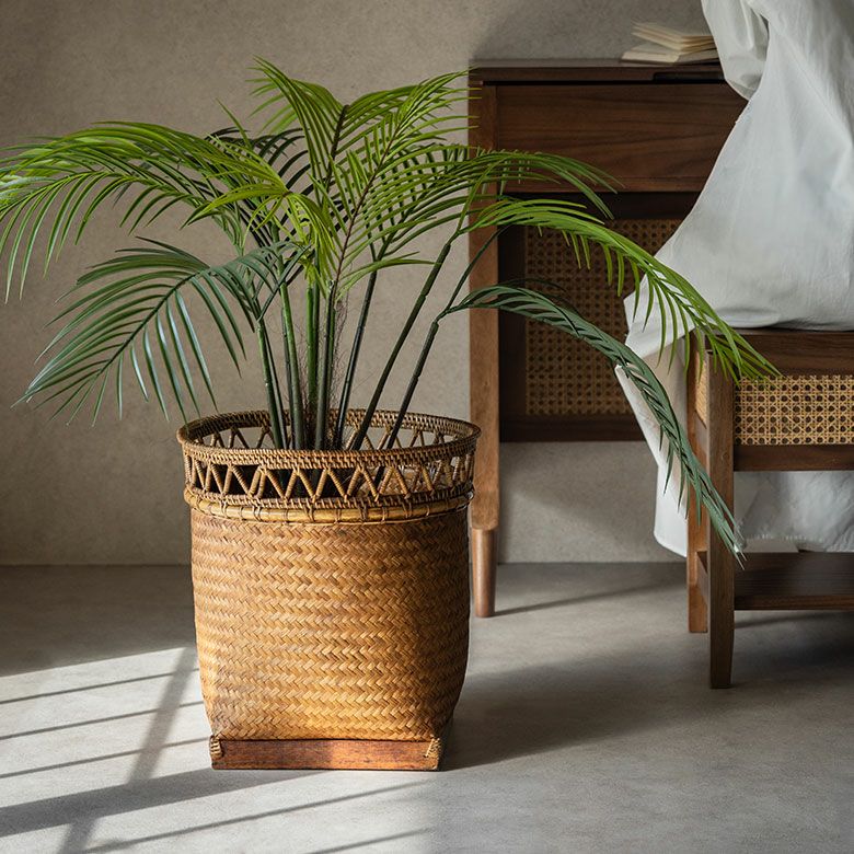 ゴミ箱やスリッパ入れ、プランターカバーとして